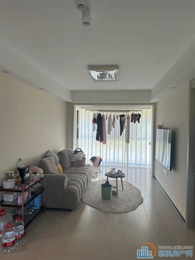 蔚蓝云图花苑   精装20万 11层洋房