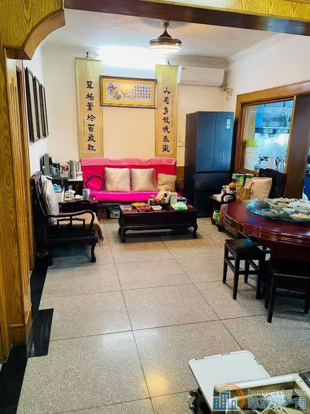 特价,园丁新村直地四楼85平带架空层