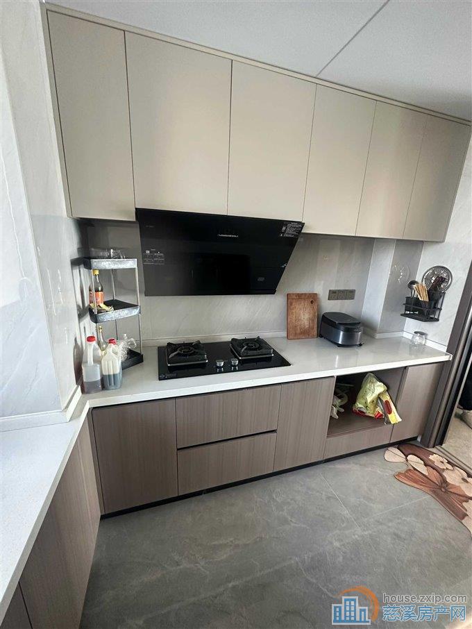 佳宁府120平全新精装朝南三间165万