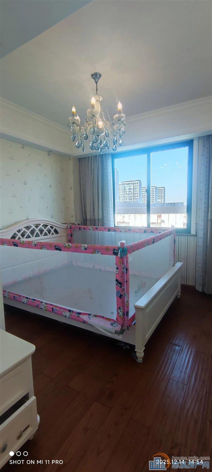 金色港湾小区   带车位