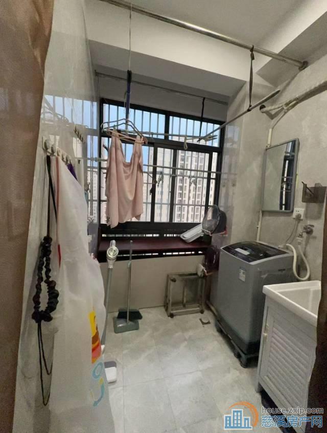 新潮塘北苑45平2室1厅76.8万满2年