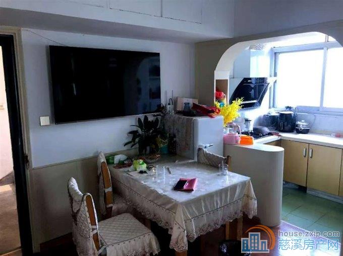 城东新村3楼65平自住装修上林无占用