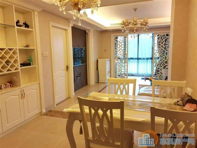 城市桃源电梯3楼2400元