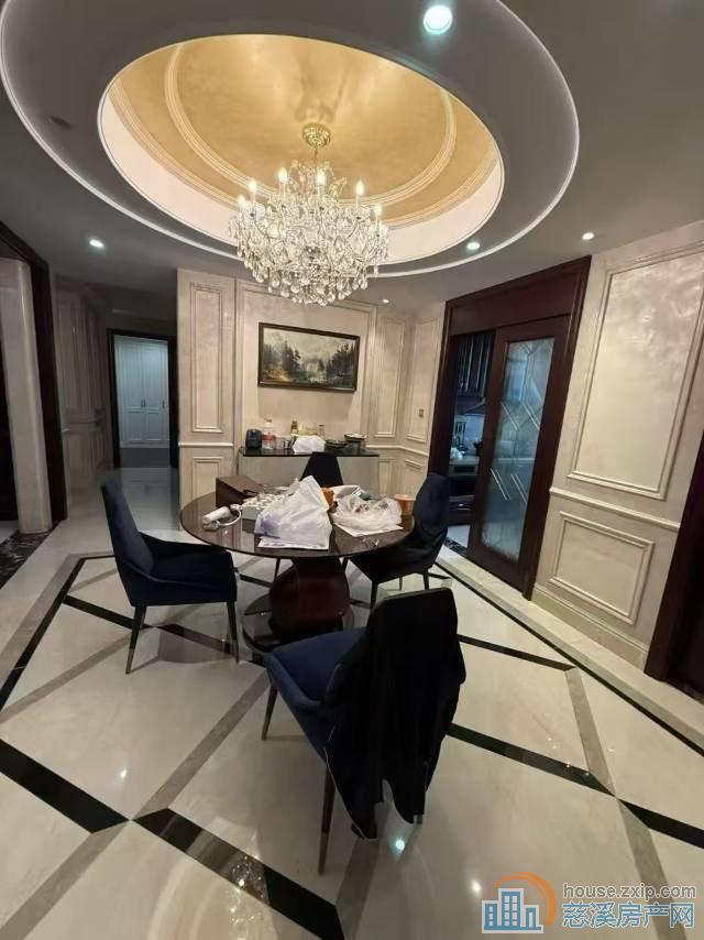 保利二期天悦湾201平楼层佳豪装218万