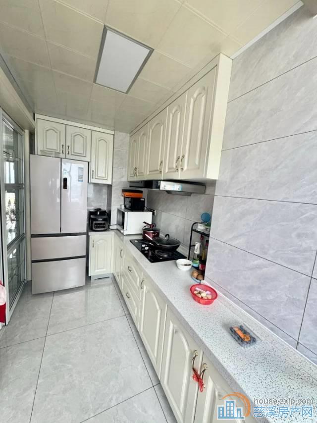 急卖 城南梧桐府 精装143平方158万