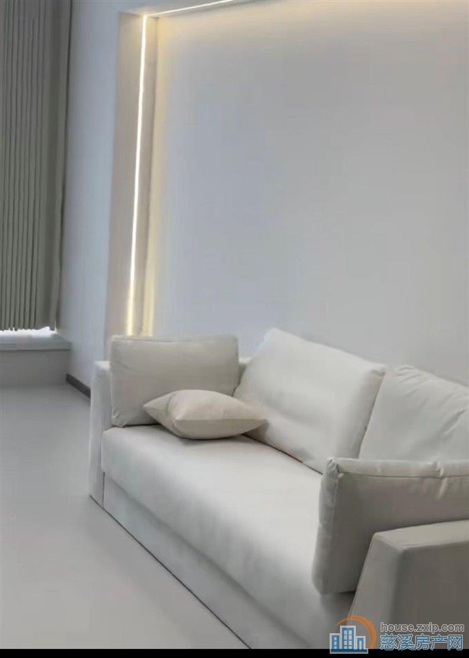 水映天城复式精装修家电齐全3200/月