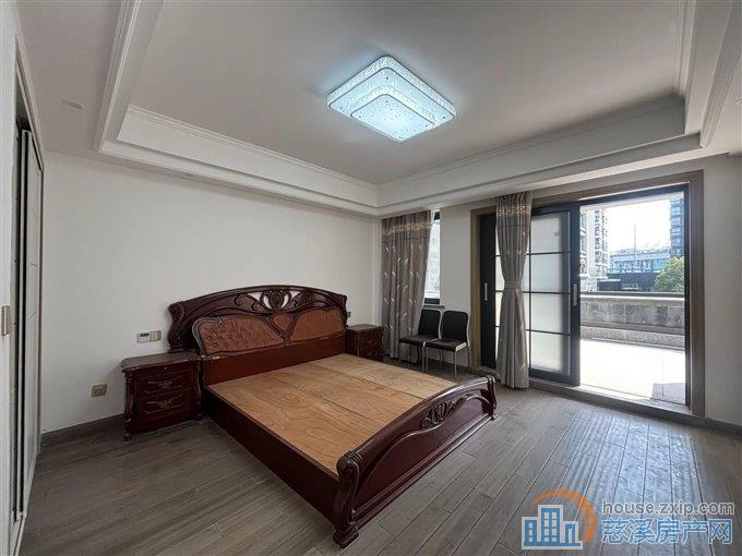 美华银桂苑137平158万送车位