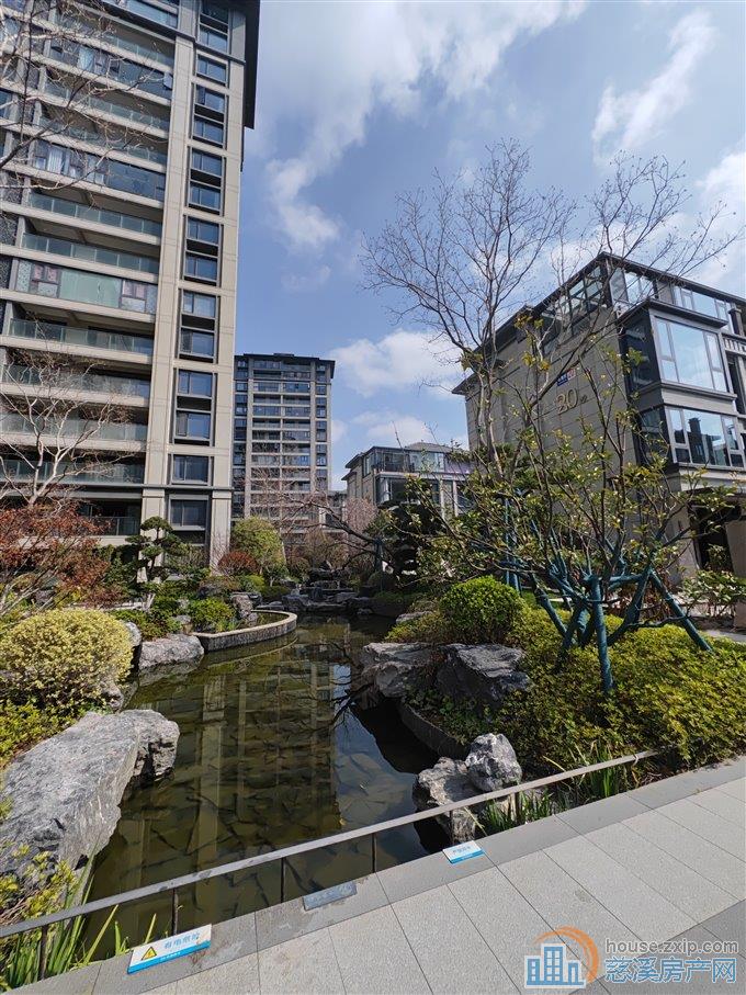 美的君耀府130平位置好245万带车位