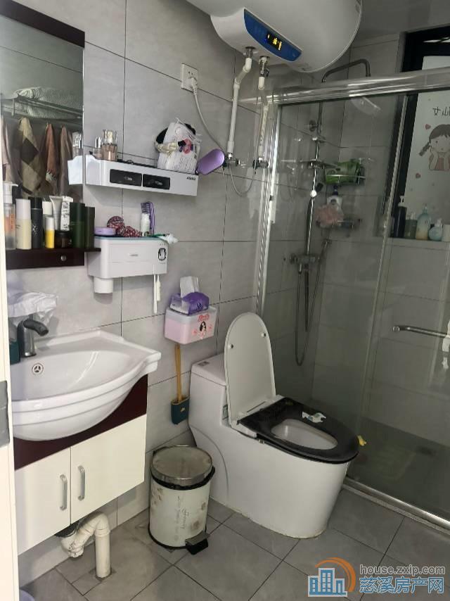 新潮塘87平好楼层精装带车位明年可读书