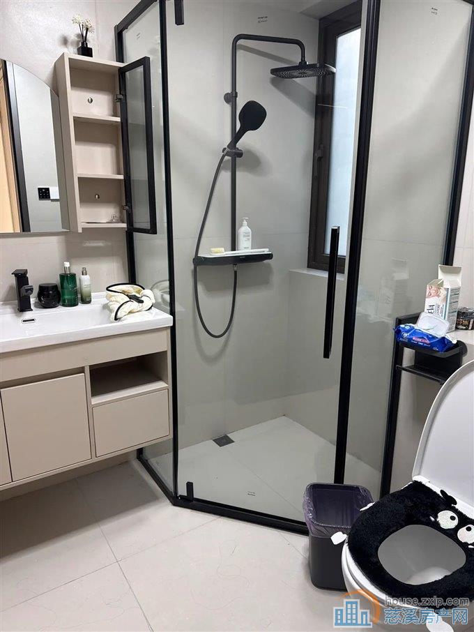 蔚蓝云图花苑 精装 品牌 家具家电 花园