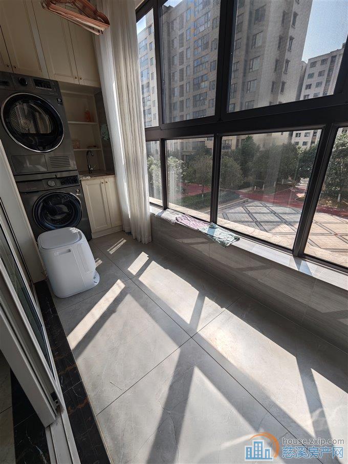 盛泰嘉苑欢乐颂东边套豪华精装直接钥匙在