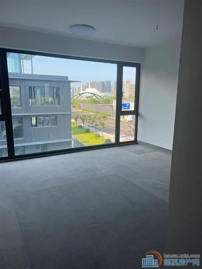 湖樾云著叠墅 200平方388万湖景房