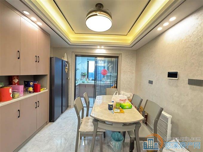 新力帝泊湾 精装洋房111平方138万