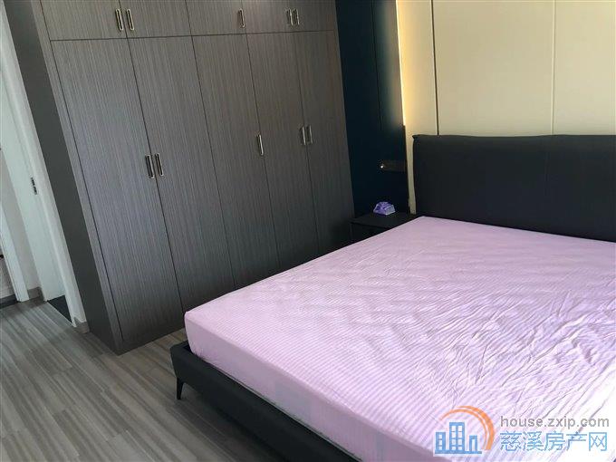 悦华府 精装 带车位 满五唯一 楼层好