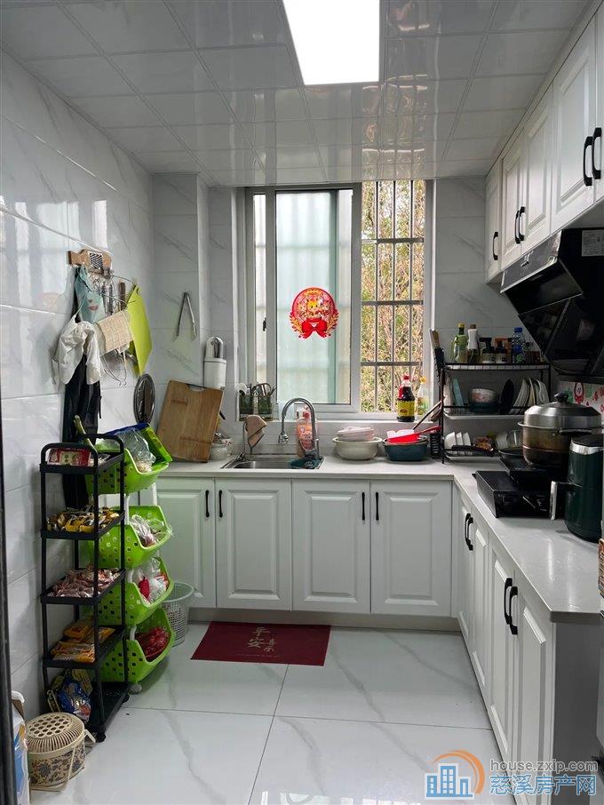 舜韵华庭130平83万满五唯一送车库