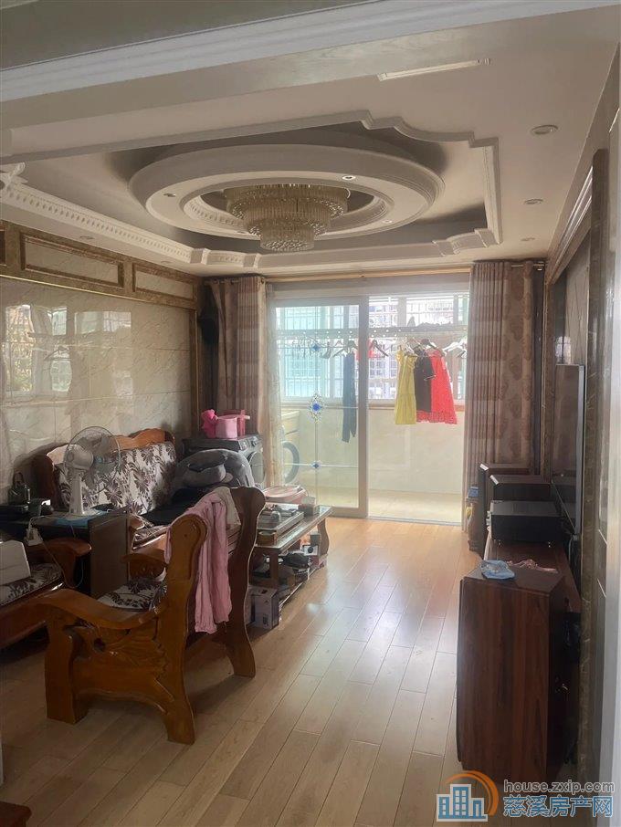 舜韵华庭115平70万送18平车库