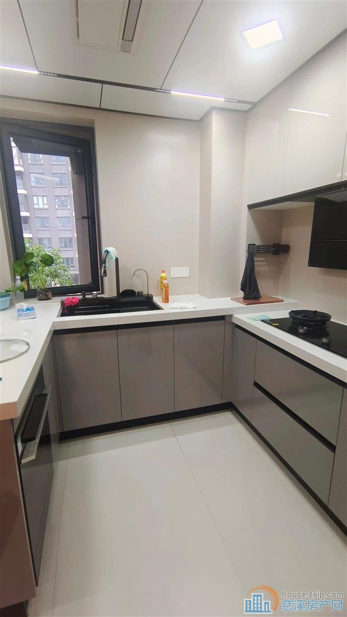 江樾潮启 精装洋房143平方带车位