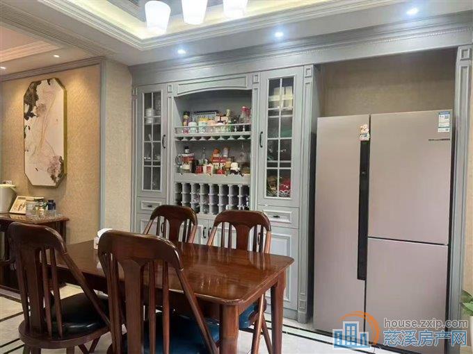 新潮塘南苑164平方 豪华装修 中央空调