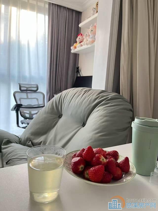 智慧谷 51平精装修 90万