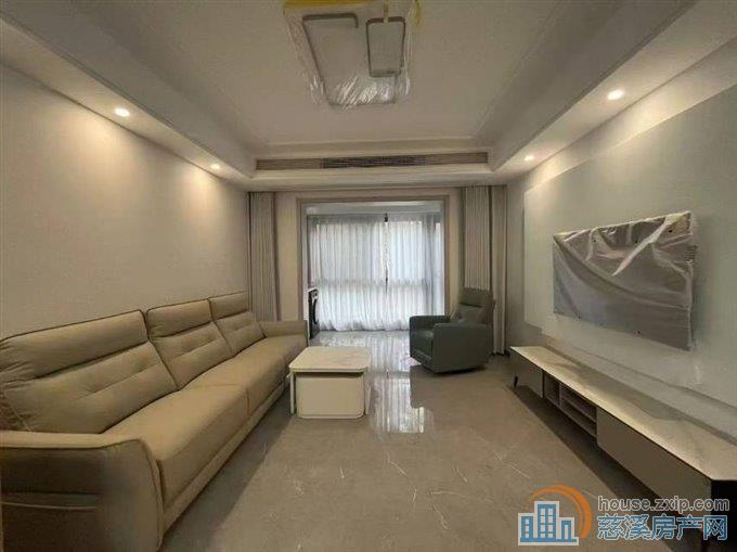 华鸿大发誉林府洋房112平车位225万