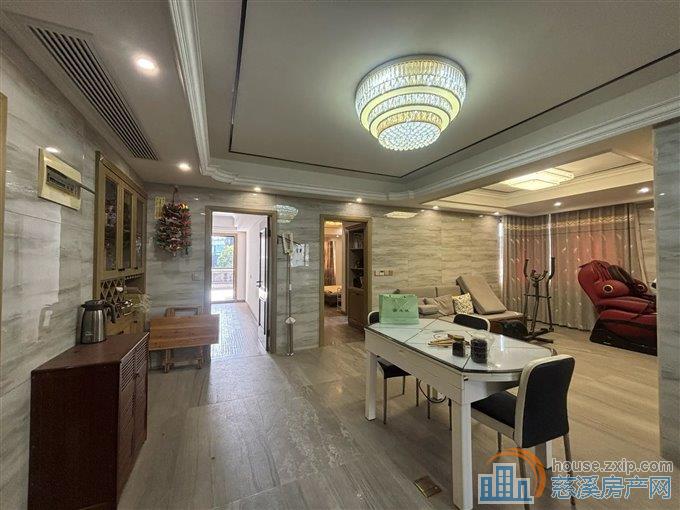 美华银桂苑137平158万送车位