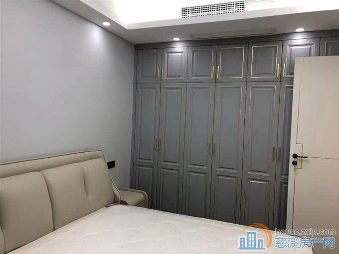 新潮塘60平送车位豪装可读书86.8万