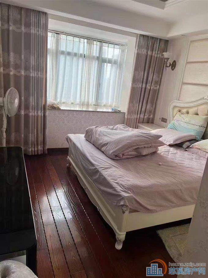 美华银桂苑130平精装修