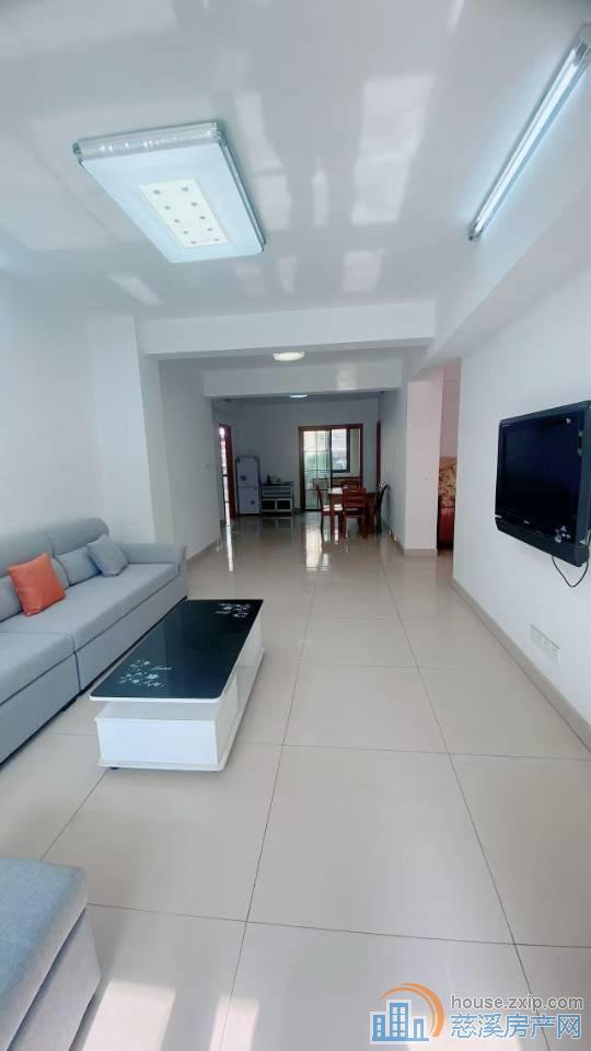 界牌新村155平3房2卫+车位储物间精装