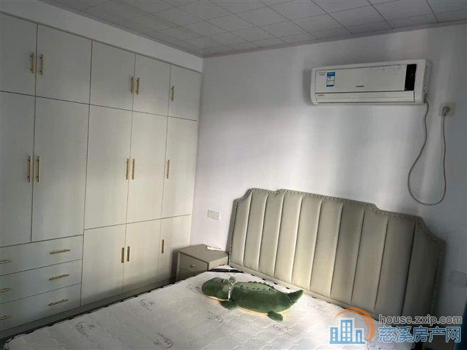 水门路2室2200元，看房方便