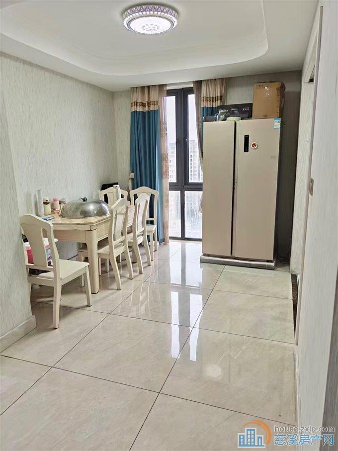 界牌新村138平 车位 储物间 可读文锦