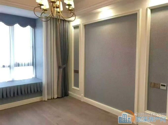 复地二期二室一衣帽间全新精装未入住