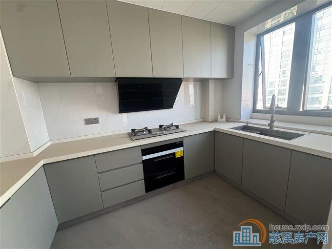 智慧谷 163平精装 带车位250.8万