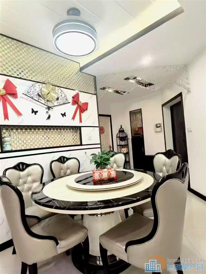 缔景湾136平159万精装