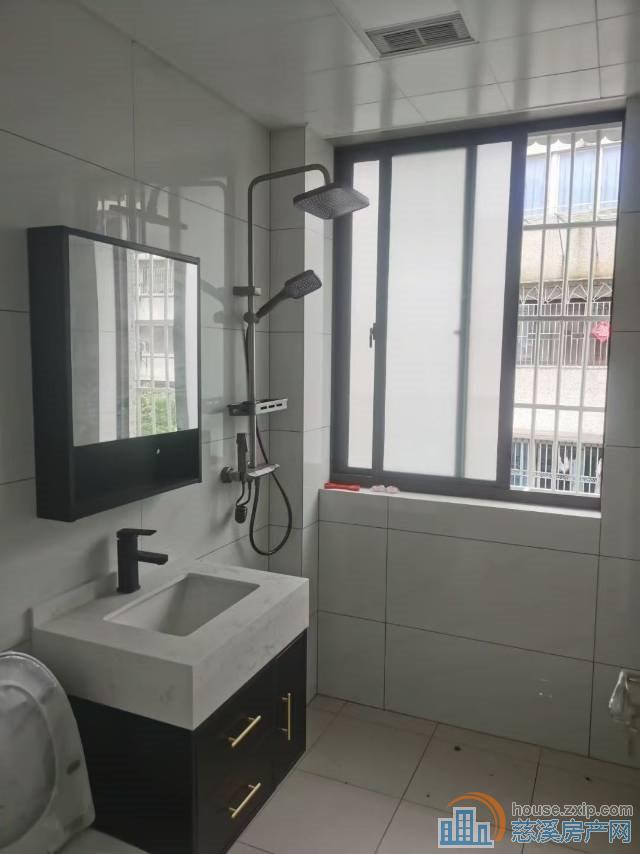 慈溪山庄3楼面积49平方精装59.8万