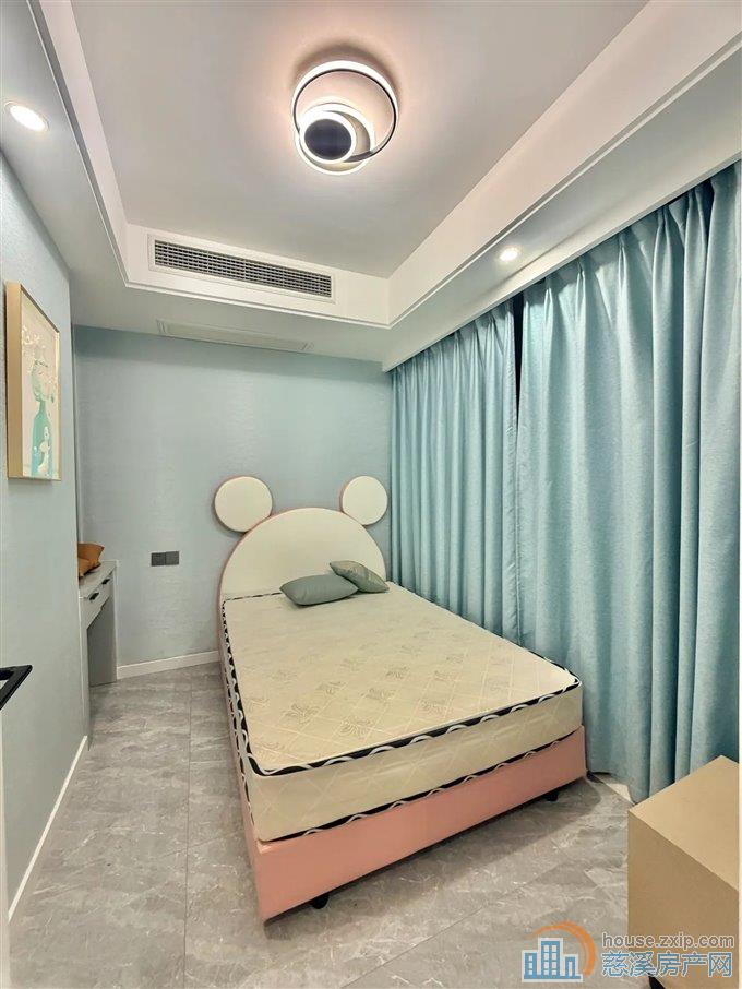 青樾府131平155万精装修三居室