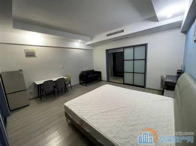 特价中央大厦南楼58平精装北26.6万