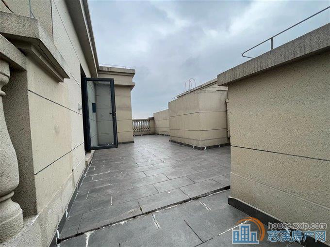 恒大河悦府 洋房顶复 带三个露台