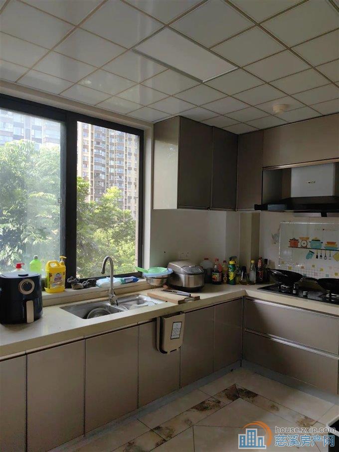 金仕华庭123平189万满五唯一