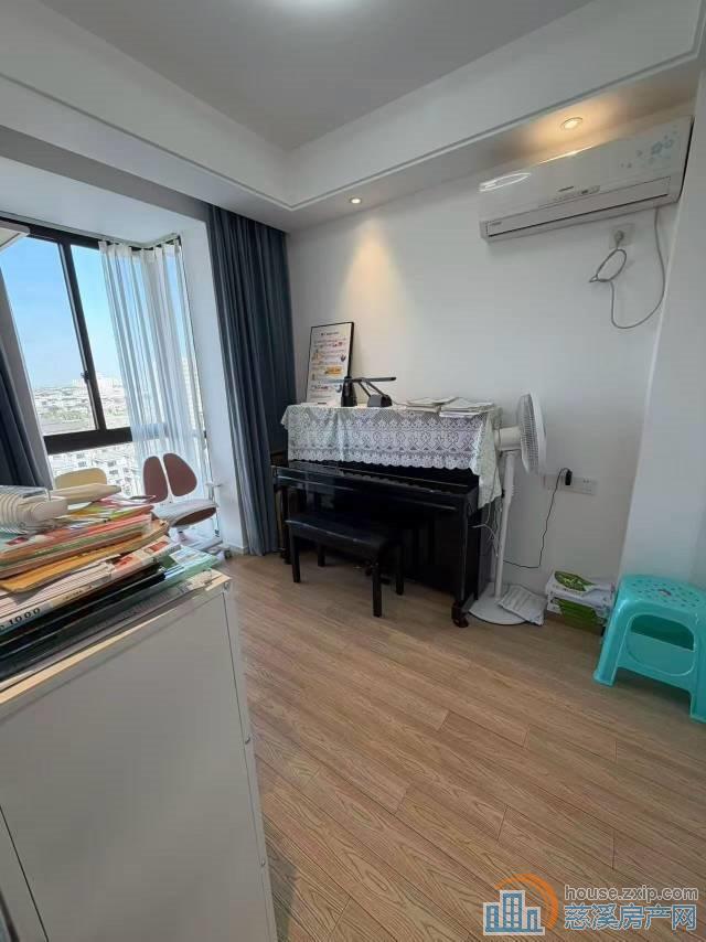 新潮塘北苑107平边套精装3房128万