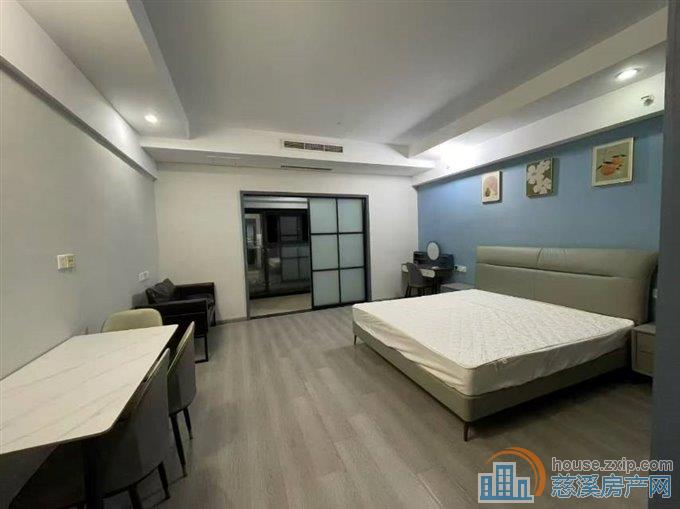 特价中央大厦南楼58平精装北26.6万