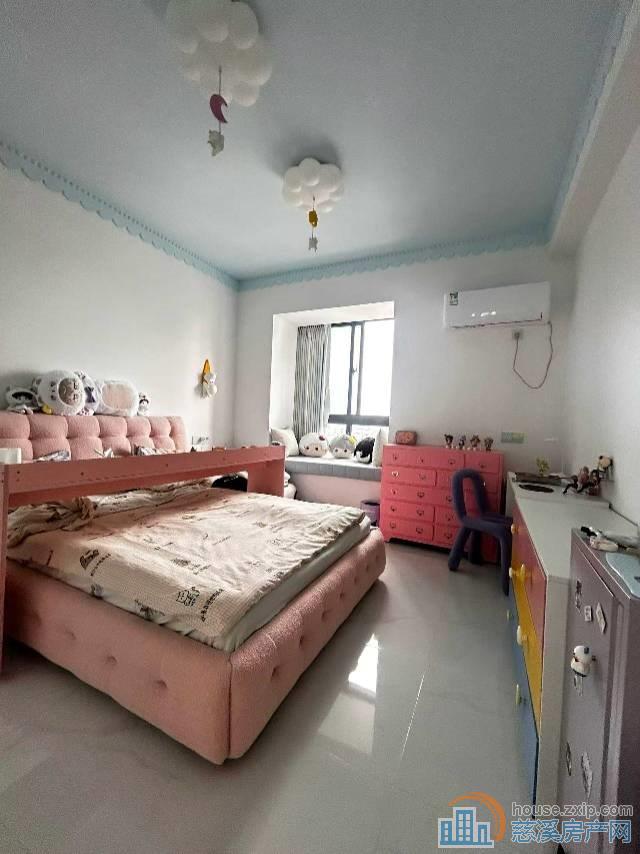 观湖佳苑高层90平两房精装车位储物间