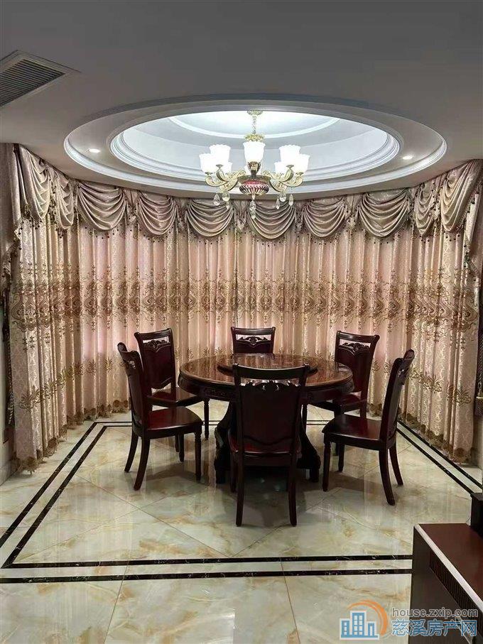 凯旋门161平方楼层好精装230万