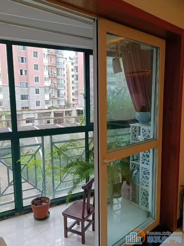 东方明珠恒温楼138平精装大车位138万