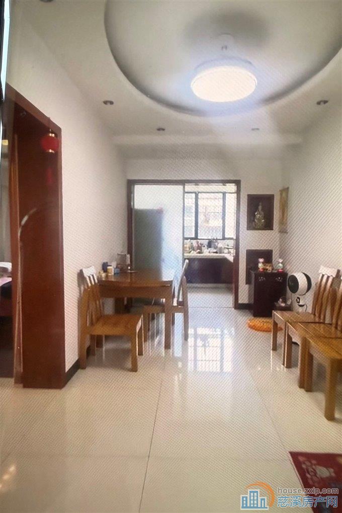 特价新塘家园3楼90平地下车位 78万