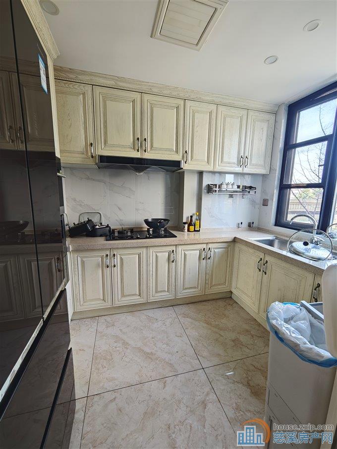 盛泰嘉苑欢乐颂东边套豪华精装直接钥匙在