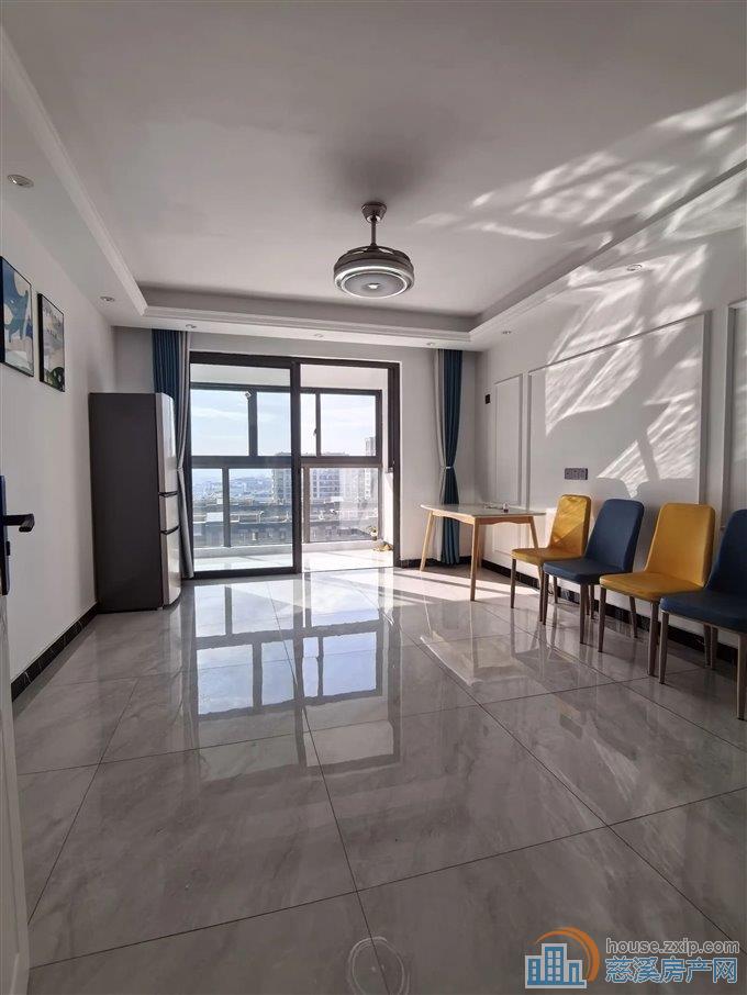 悦华府132平188万送车位四居室