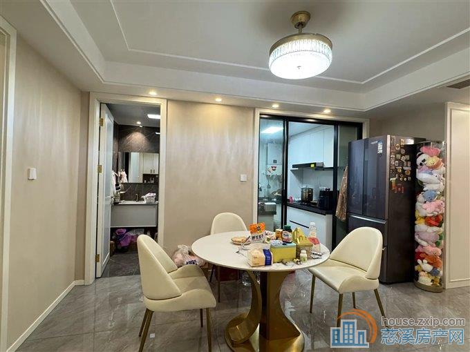 保利银杏小镇88平125万精装修