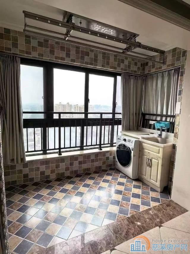 金仕华庭124平好楼层精装带子母车位