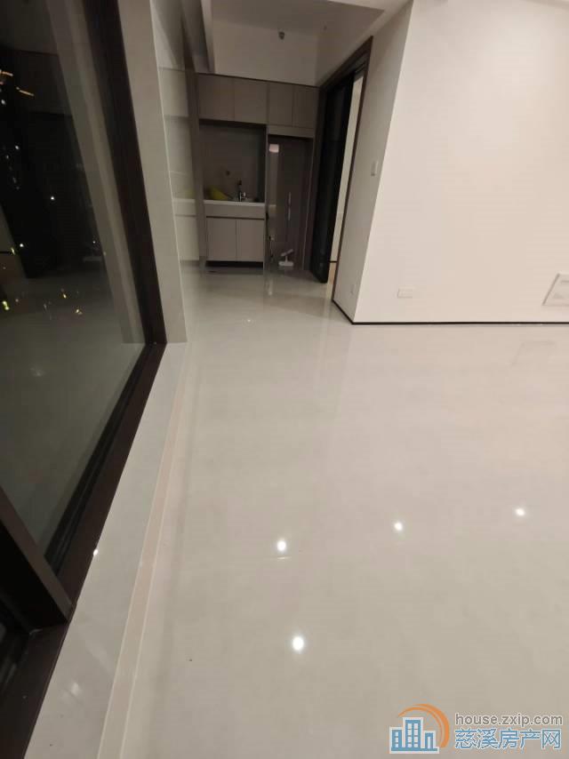 中海湖心半岛127平方278万直接