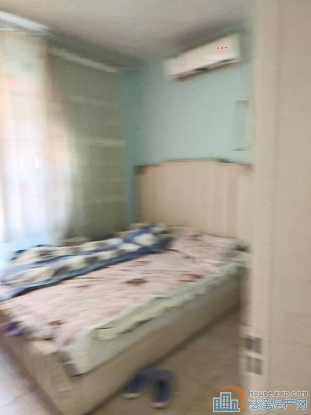 界牌新村ZUI高5楼一楼132平125万